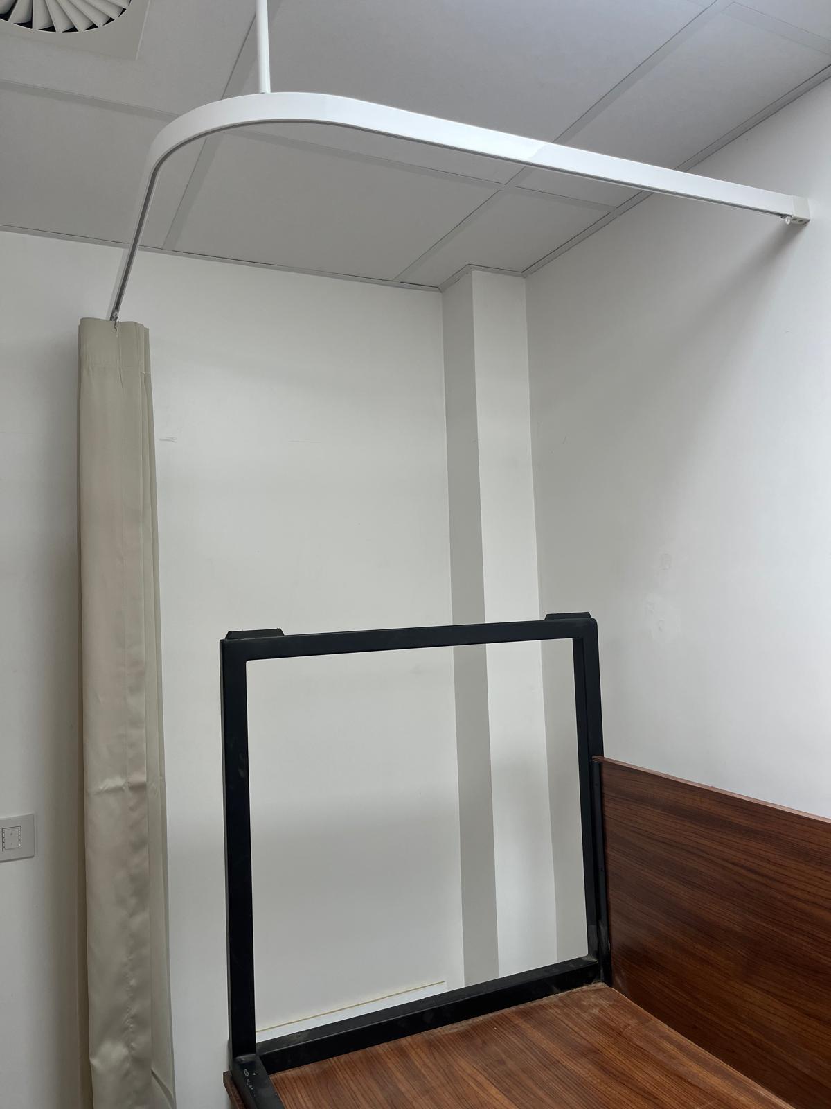 installation rails séparation environnement médical