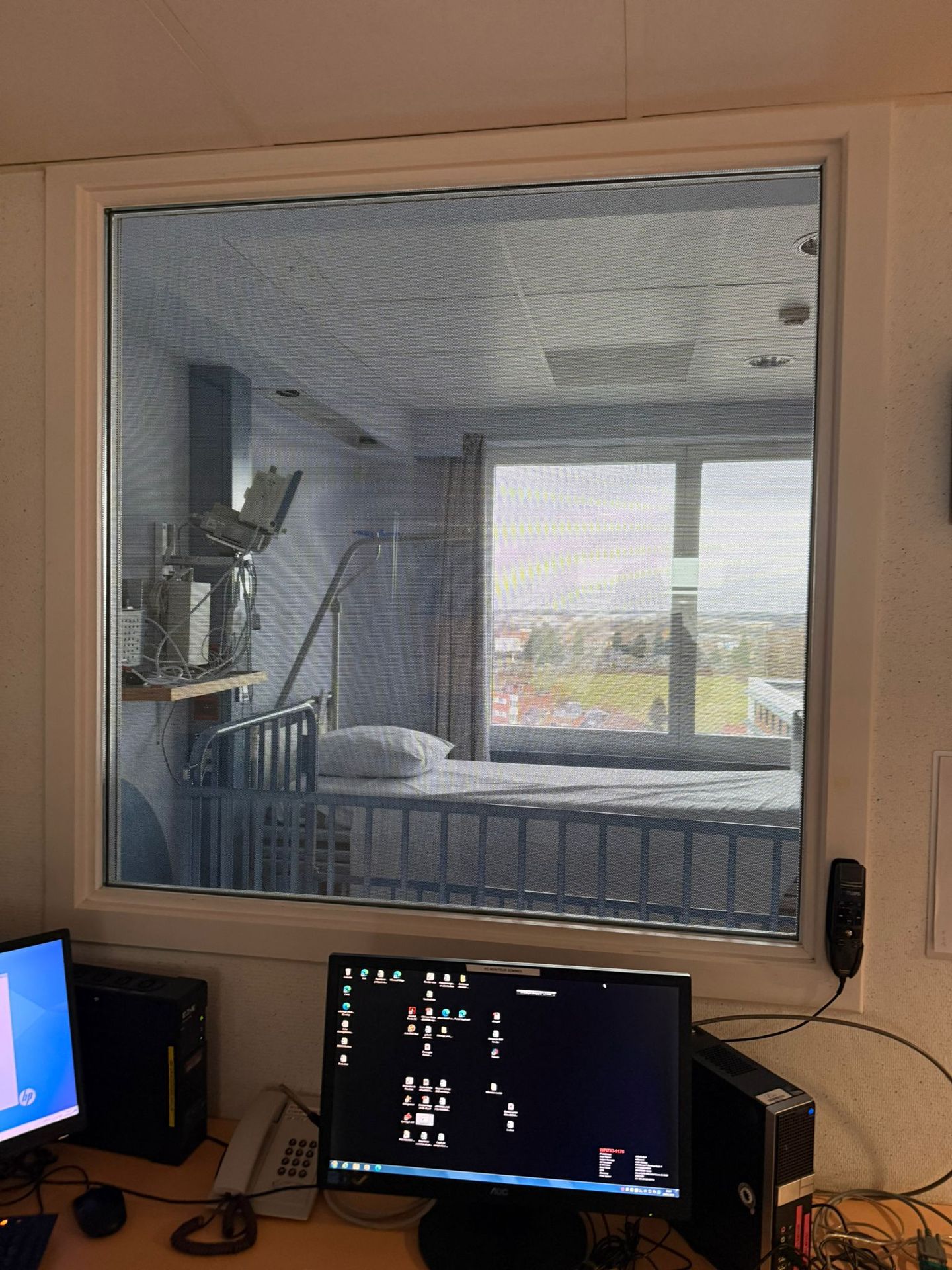 pose film miroir établissement de soins